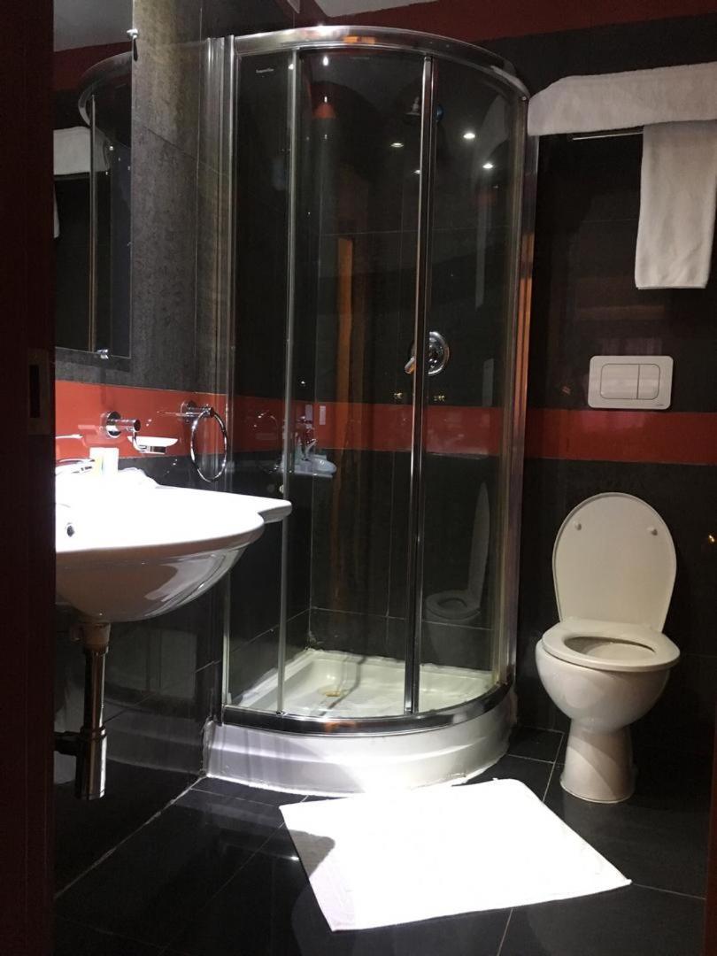 Djeug'Appart Hotel Yaoundé Eksteriør billede