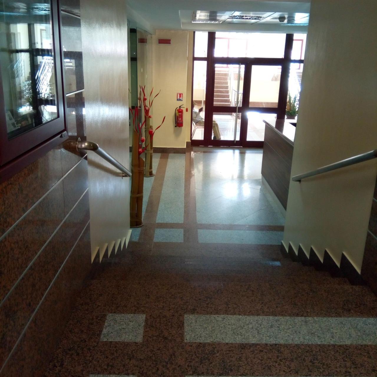 Djeug'Appart Hotel Yaoundé Eksteriør billede
